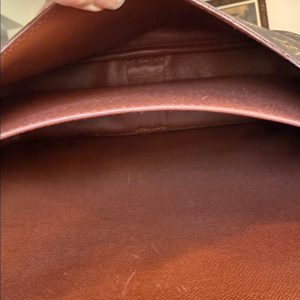 Gorgeous Vintage “LOUIS VUITTON Cartouchiere” Bag 💼 - Picture 13 of 13